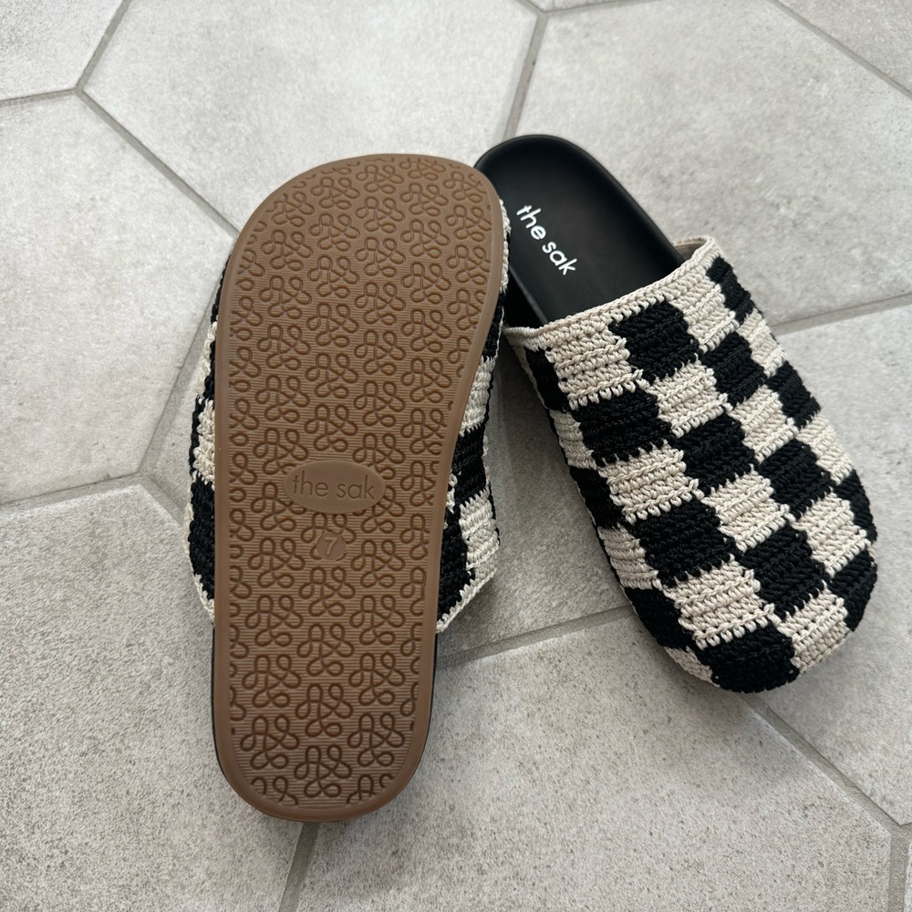 Bolinas crochet Clogs size 7